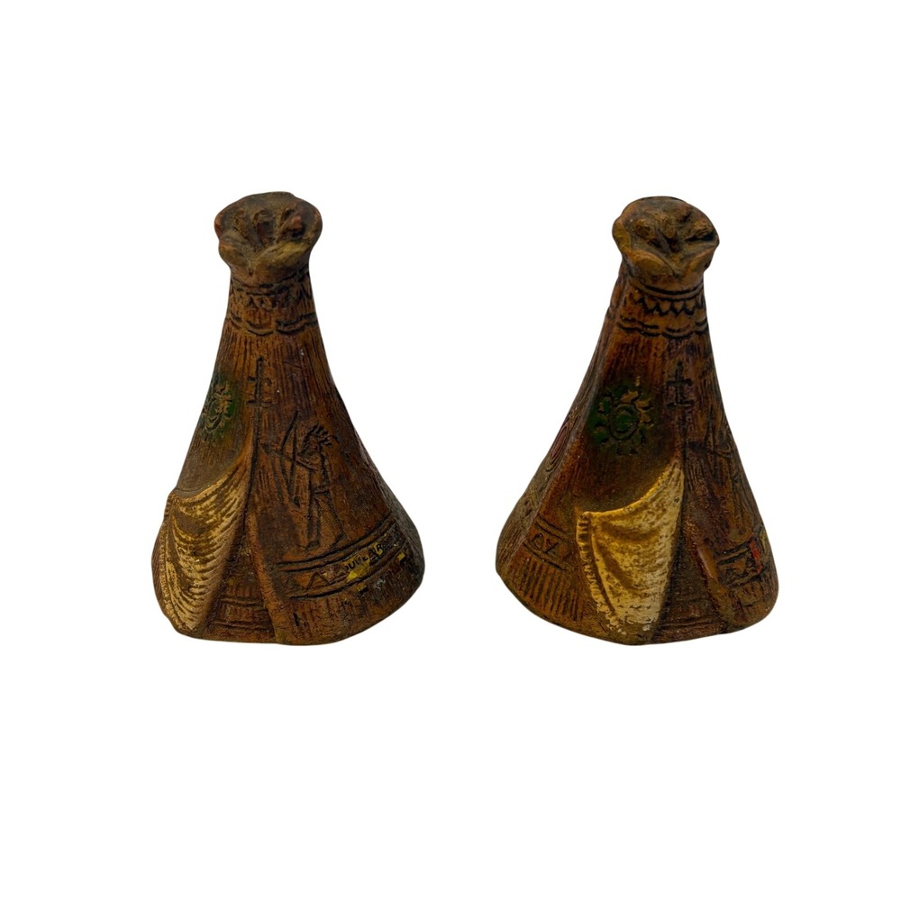 1947 OM RAM Teepee Salt and Pepper Shakers Vintage‎ Souvenir Collectible Brown